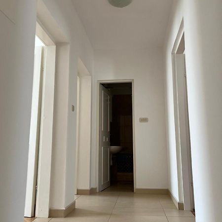Apartmani Ana Sukošan المظهر الخارجي الصورة