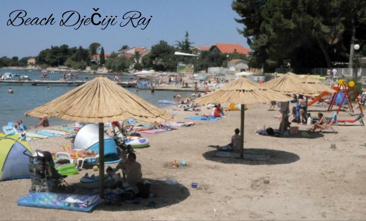 Apartmani Ana Sukošan المظهر الخارجي الصورة